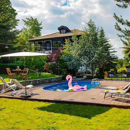 дедовата къща Villa