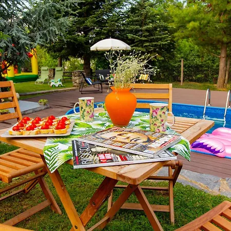 Villa дедовата къща *