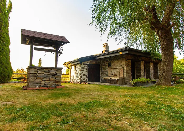 Villa дедовата къща