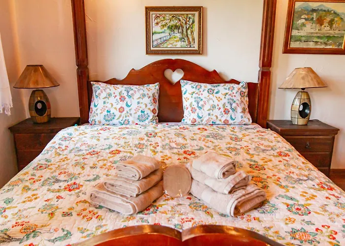 дедовата къща Villa *