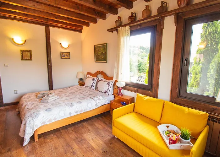 дедовата къща Villa *